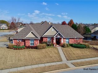 3656 E Hearthstone Dr, Fayetteville, AR 72764