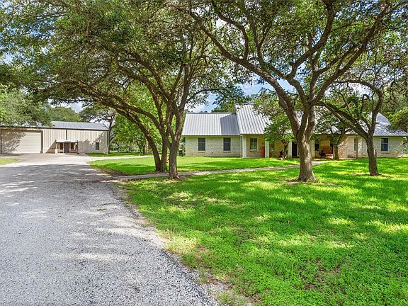 2nd image of 801 Treasure Oaks
