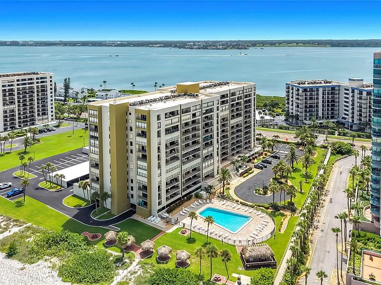 1480 Gulf Blvd #611 — Photo 52