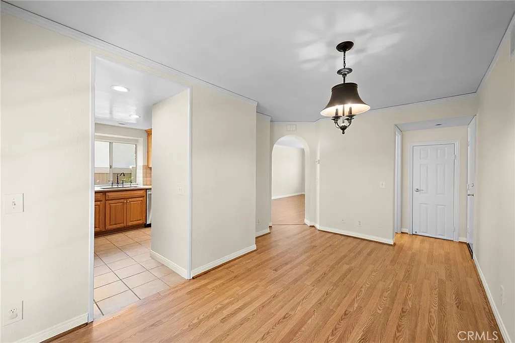 4 bed, 3.5 bath, 1792 sqft, $5,500 — Photo 4