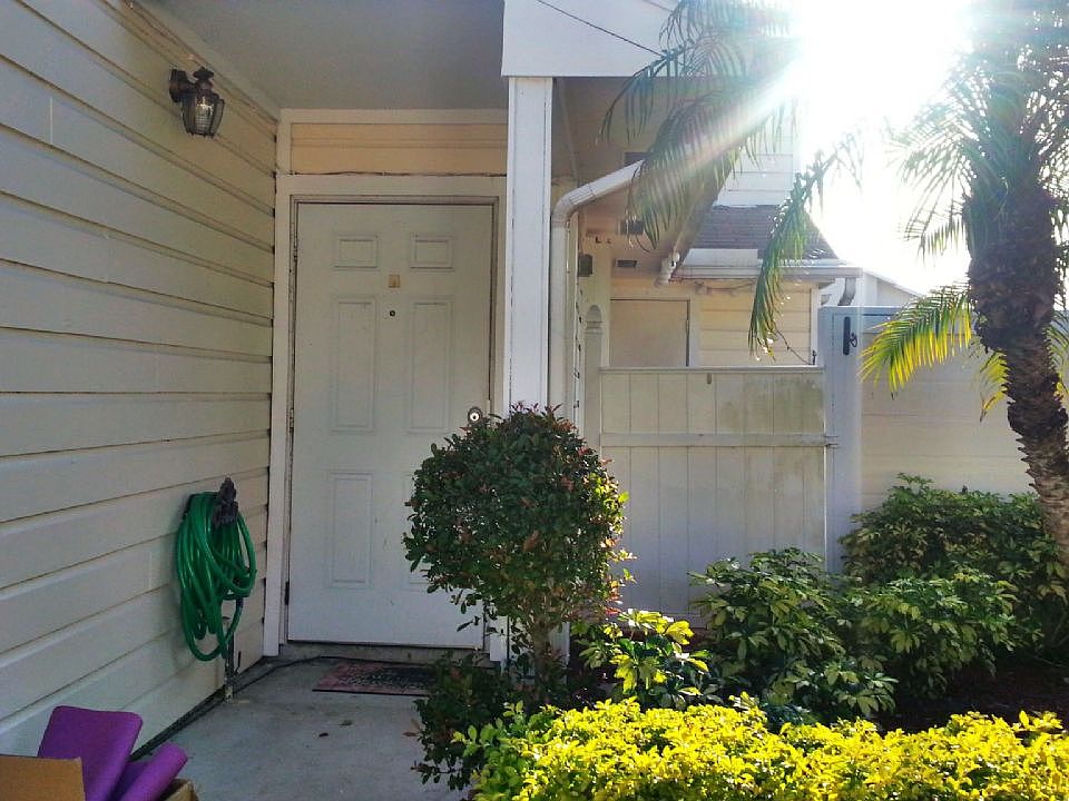 1st image of 3328 NW 101st Ave