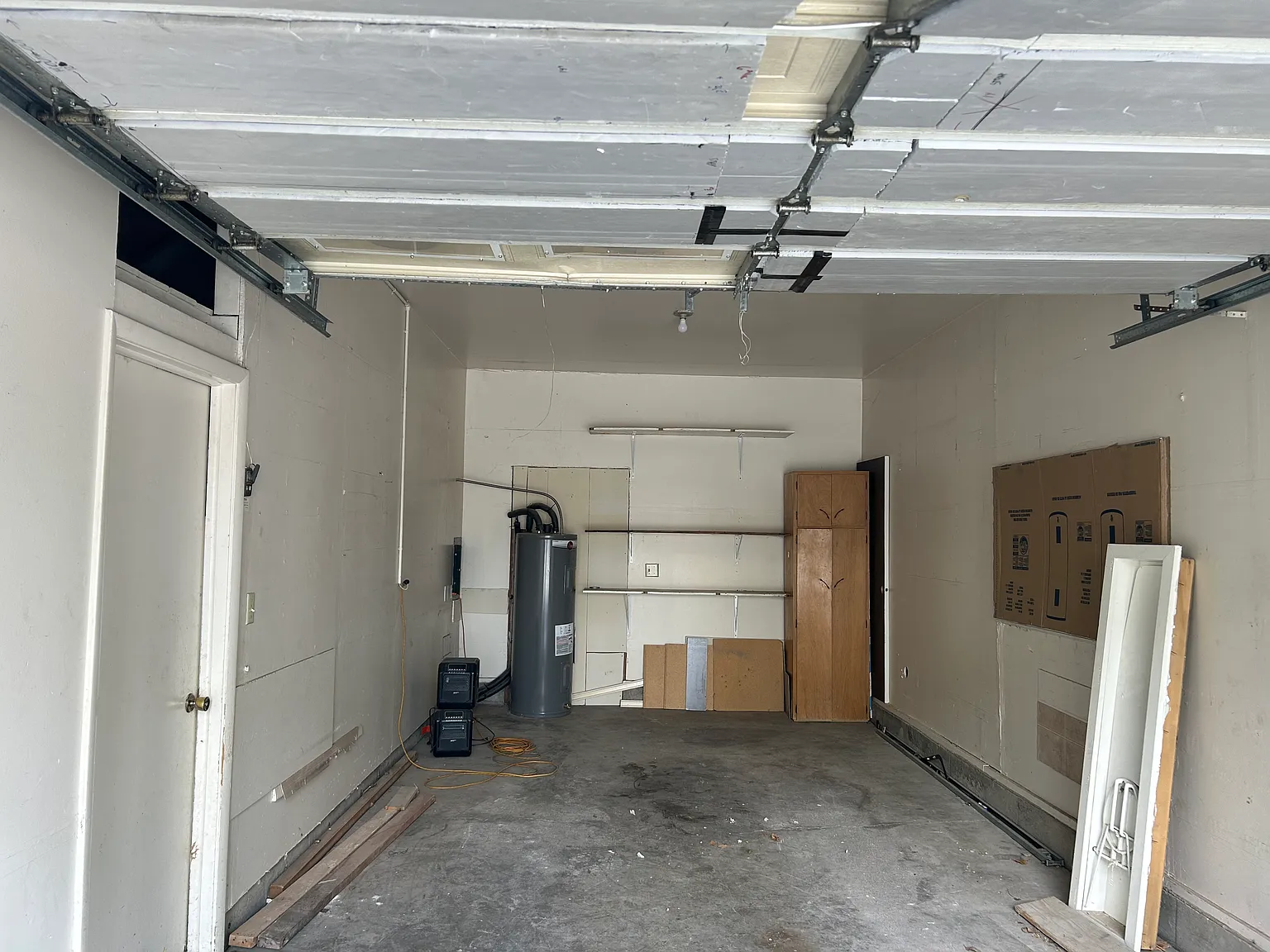 2 bed, 750 sqft, $1,300 — Photo 2