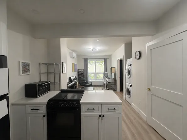 952 Bedford Ave #2C, Brooklyn, NY 11205