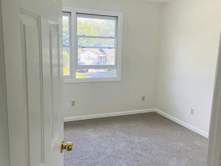 175 Meadows End Rd — Photo 36