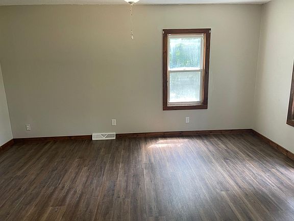 4th image of 1339 Overlook Ave