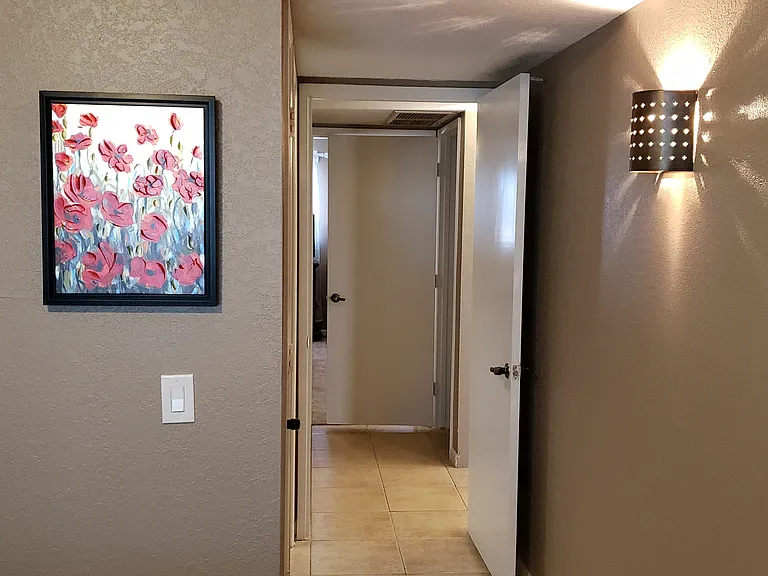 328 N Calle Del Chancero — Photo 14