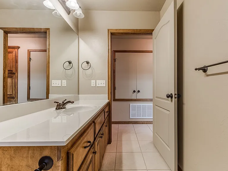 2413 Kyle Robert Ln — Photo 23