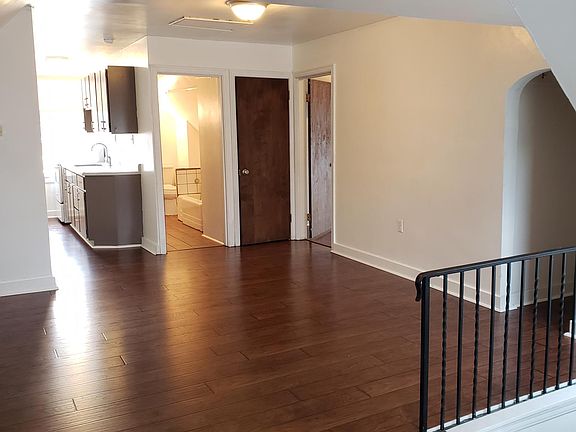4th image of 735 Pennsylvania Ave APT 3