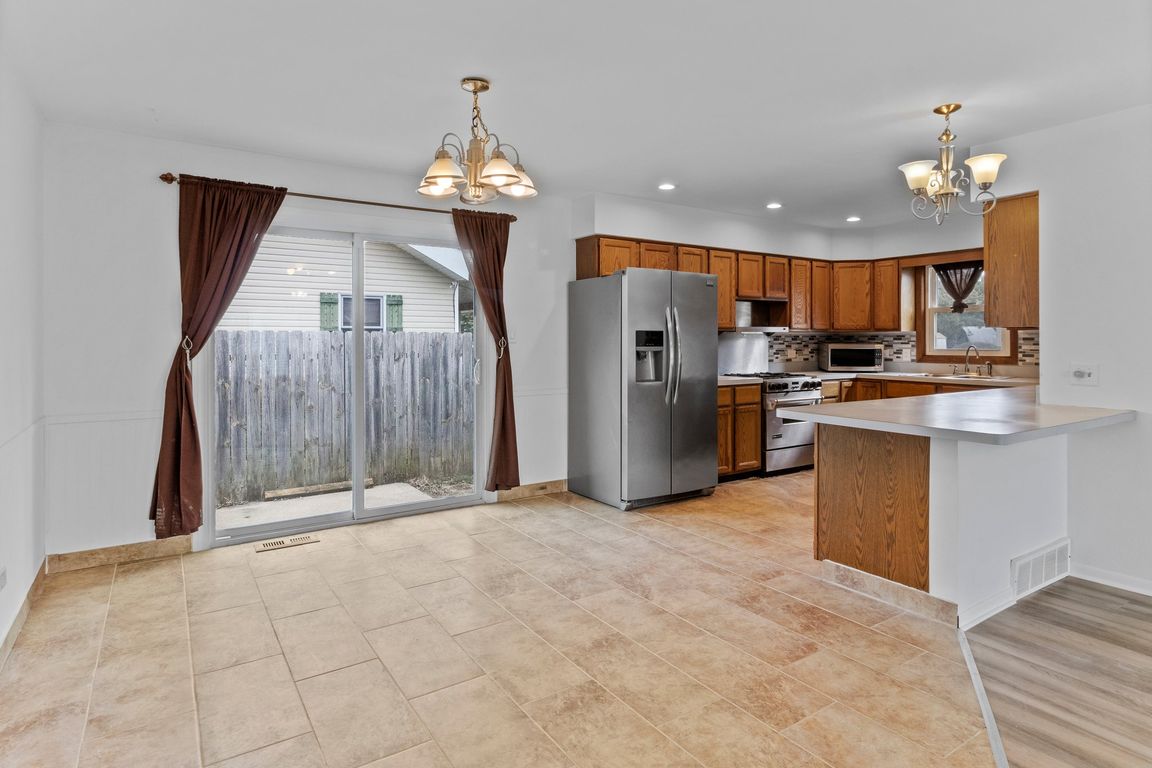 Dining Room/Kitchen