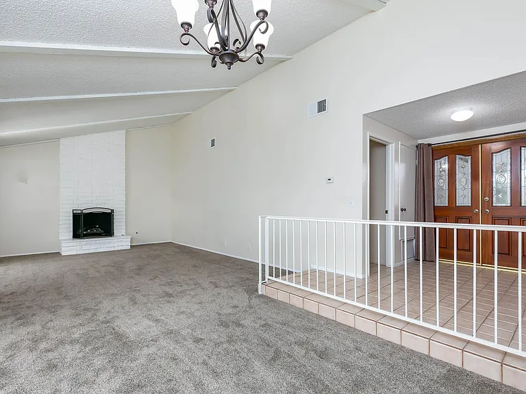 44038 Precise St — Photo 2