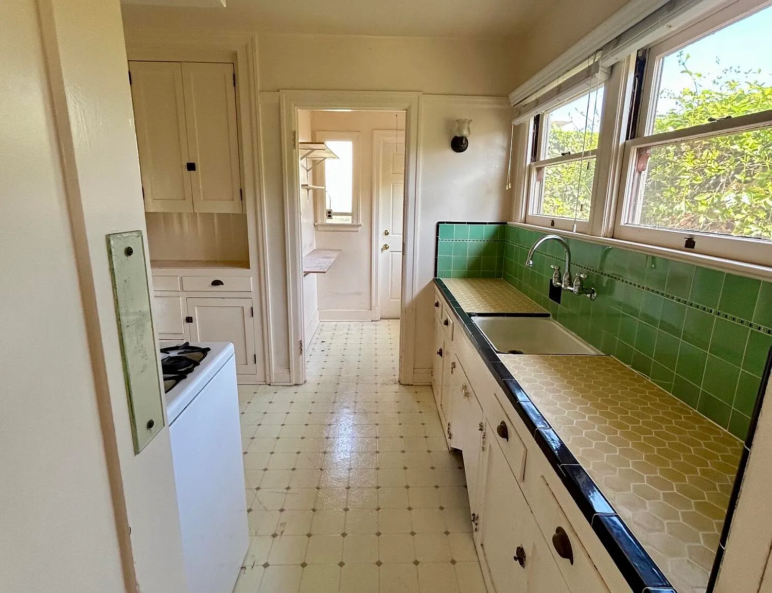 1 bed, $2,800 — Photo 4