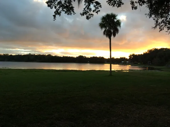 1819 Camp Florida Rd, Brandon, FL 33510