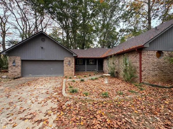 2877 Fox Lake Dr, Martinsville, IN 46151