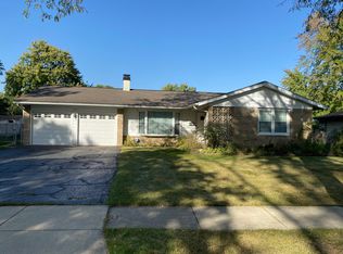 799 Milbeck Ave, Elk Grove Village, IL 60007