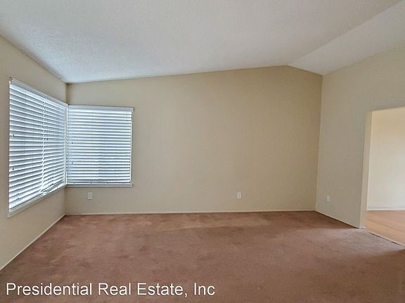 4th image of 2757 White Acres Dr