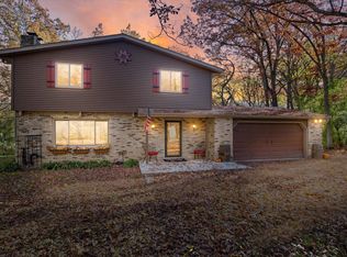 5107 Woodstead Rd, Waterford, WI 53185