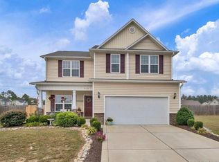 512 Blackhawk Ln, Raeford, NC 28376
