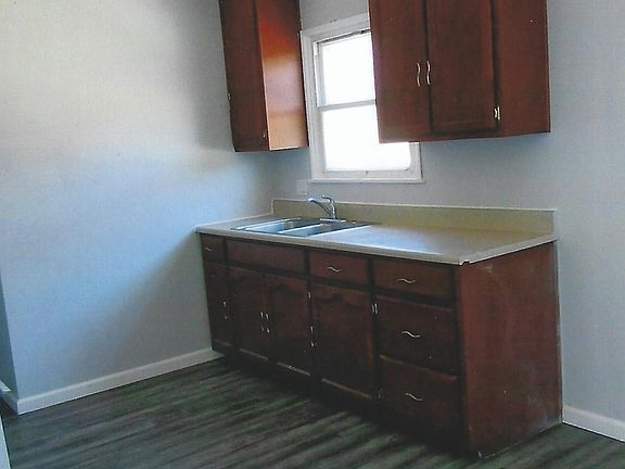 3rd image of 721 S Grevillea Ave #3