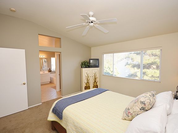 5th image of 32075 Camino Herencia