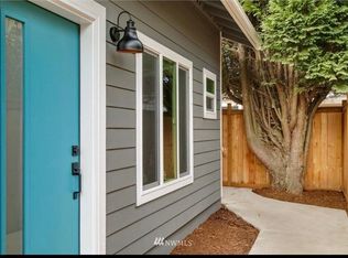 923 N 98th St #B, Seattle, WA 98103