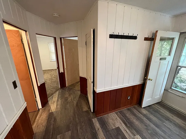 1016 E Roosevelt Ave — Photo 19