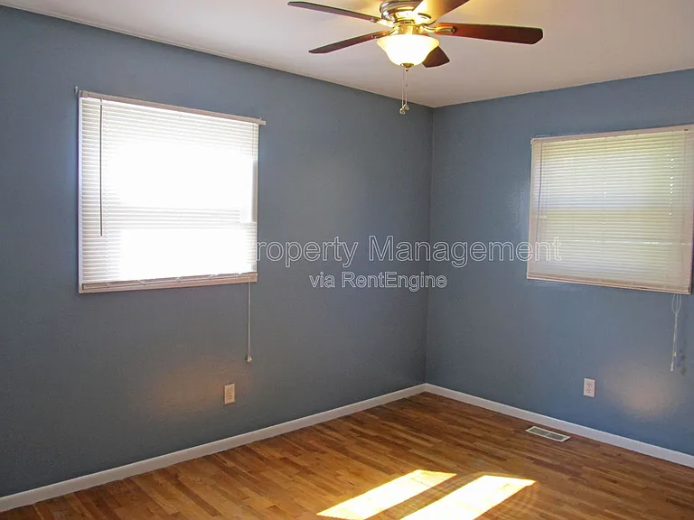 4732 Westfield Ave — Photo 10