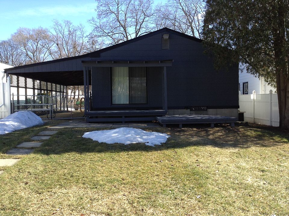 2nd image of 79 Adelaide St