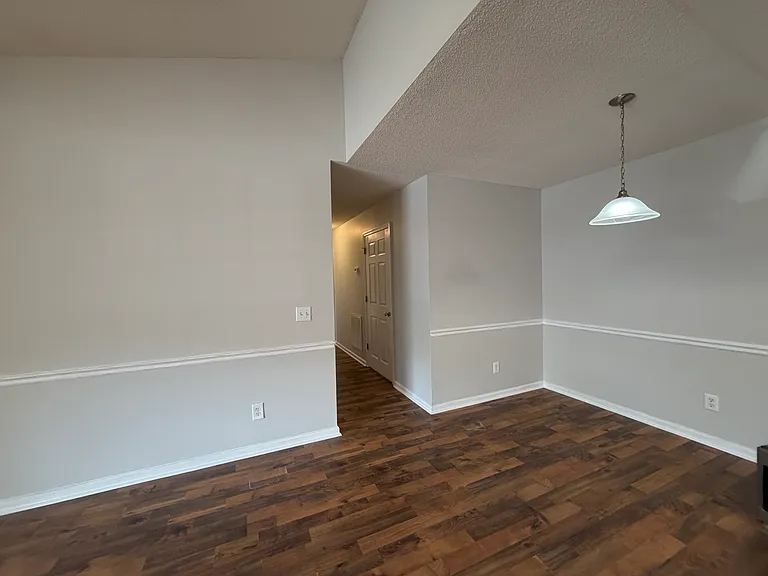 527 Third Loop Rd #E — Photo 14