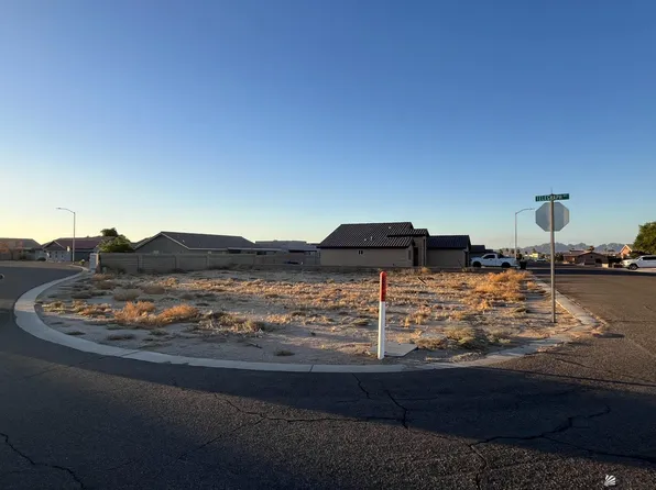 28622 E Telegraph Ave, Wellton, AZ 85356