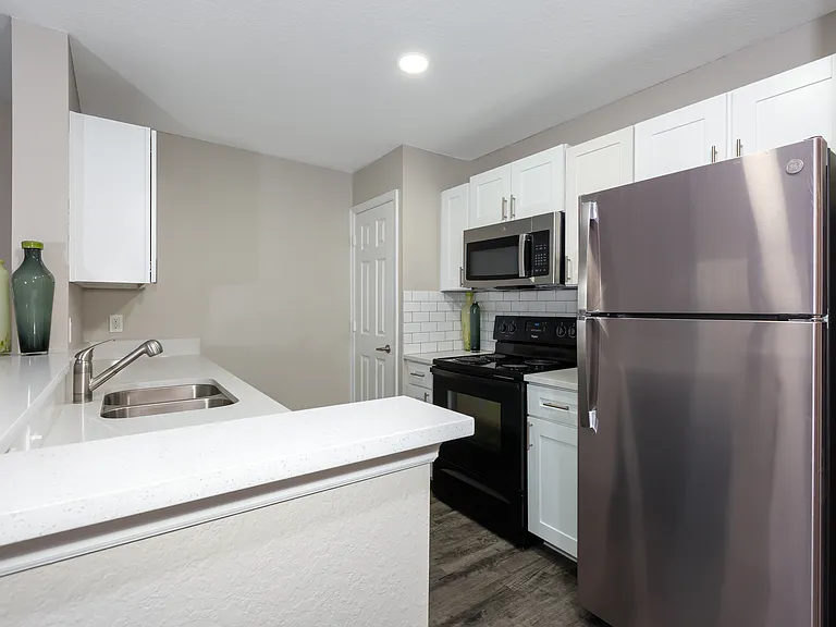 Oakwood Sarasota — Photo 9