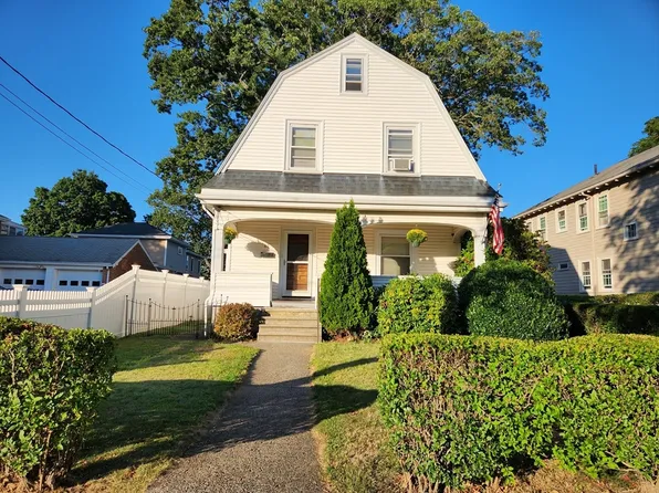 61 Broadway Ter, Newton, MA 02460
