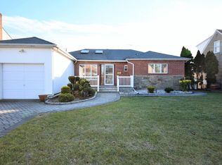50 Joseph St, New Hyde Park, NY 11040
