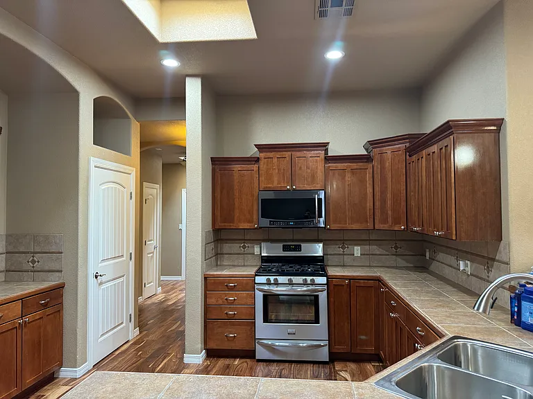 682 La Melodia Dr — Photo 9