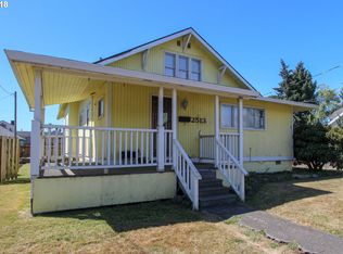 2513 1st St, Tillamook, OR 97141