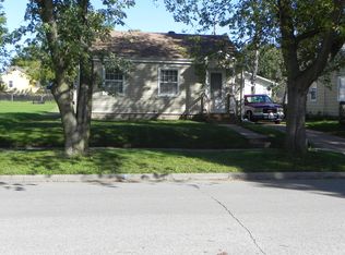 648 Newton St, Waterloo, IA 50703