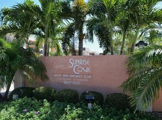 9011 Midnight Pass Rd APT 128, Sarasota, FL 34242