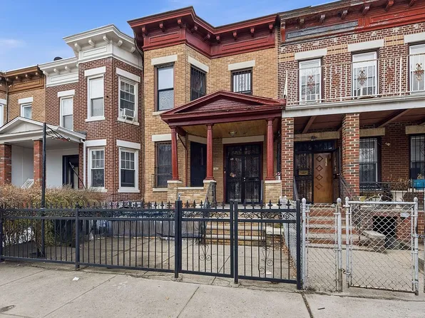 160 E 31st St #Townhouse, Brooklyn, NY 11226
