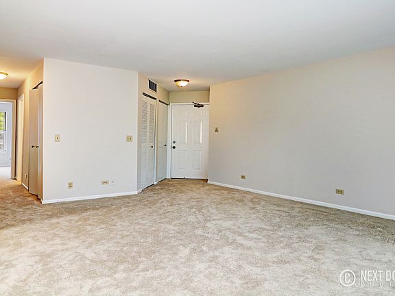 3rd image of 252 W Jennifer Ln Unit 3