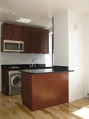 Rented by Tower Brokerage | media 12