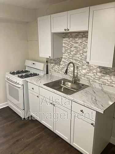 944 S Central Dr Photo 1