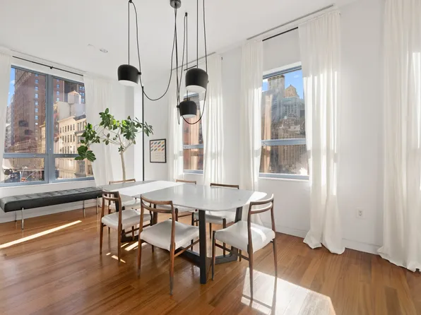 52 Thomas Street image 2 of 14