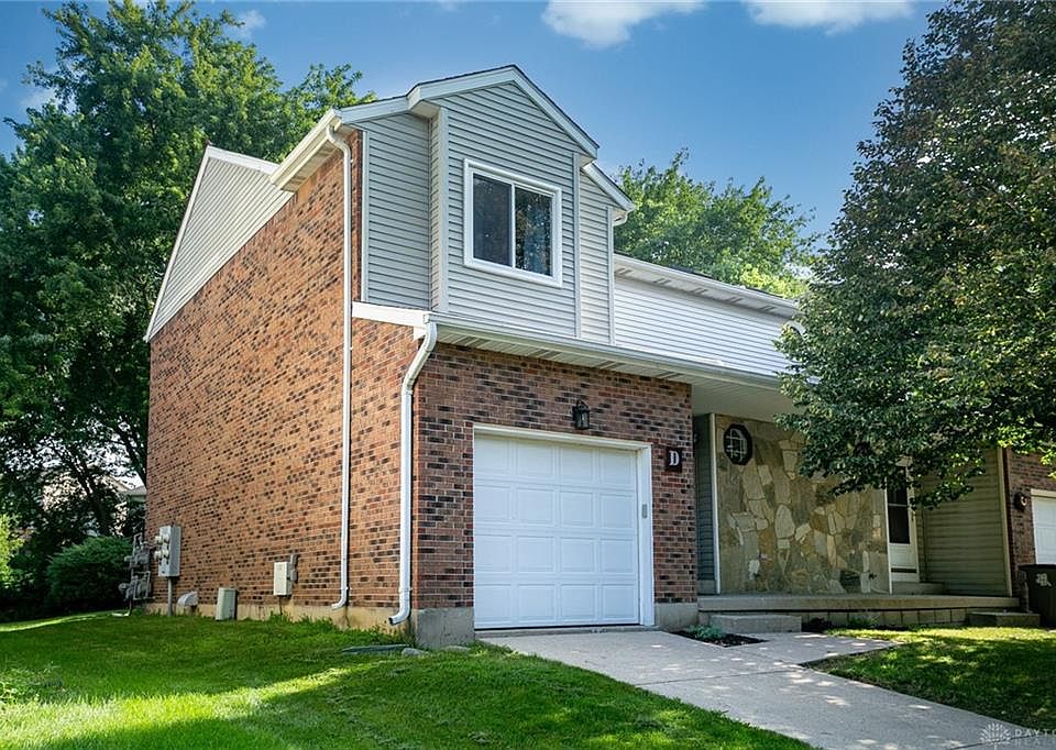 1st image of 1171D Stephenson Dr