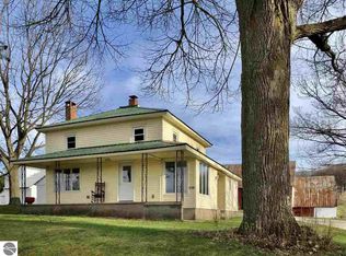 4135 Schoolcraft Rd, Bellaire, MI 49615