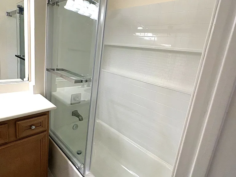 Primary newer bathroom shower/tub