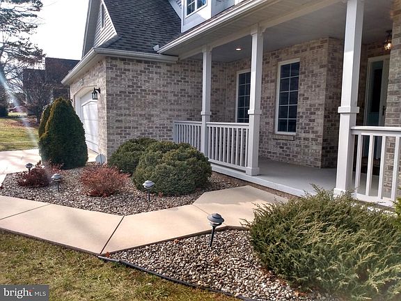 4th image of 6968 Fairway Dr E