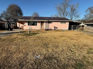 914 Howard St, Jennings, LA 70546