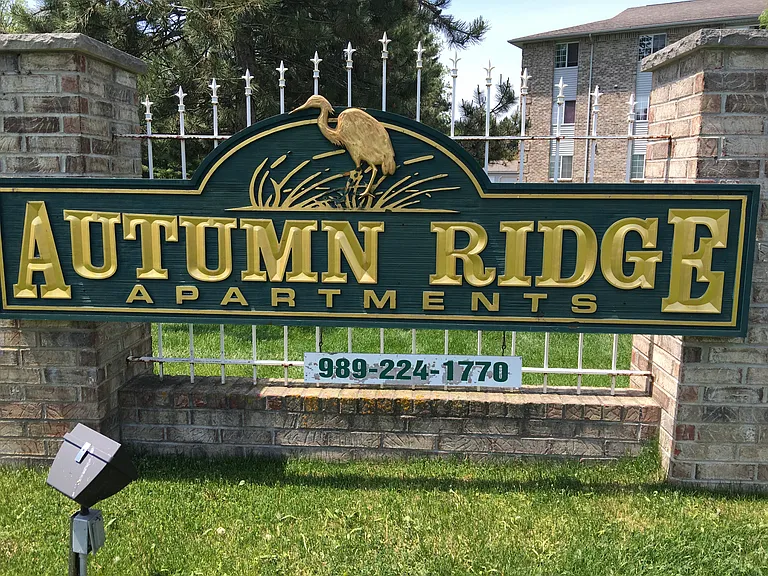 Autumn Ridge Apartments — Photo 1