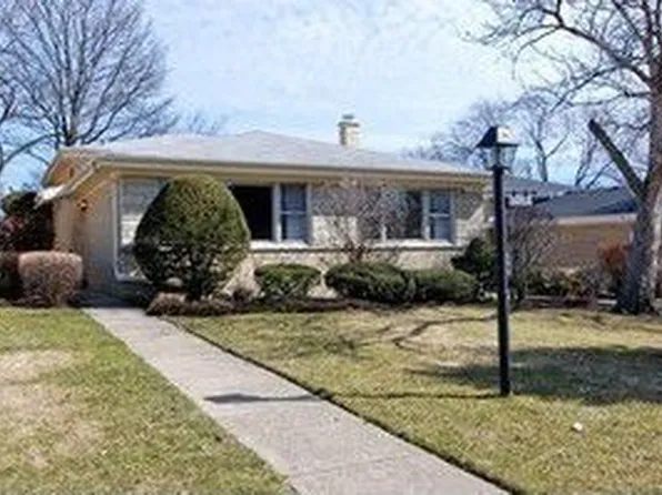 9745 Karlov Ave, Skokie, IL 60076