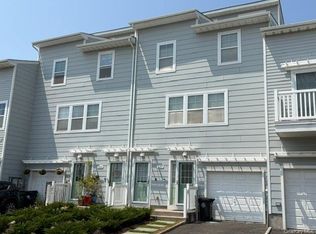 127 Beach 62nd St, Far Rockaway, NY 11692