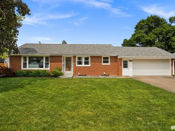 129 N Louisiana Ave, Morton, IL 61550